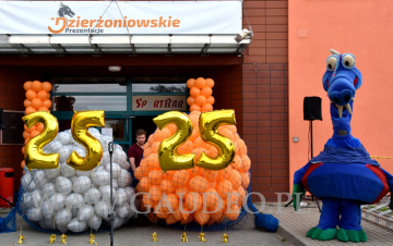 Gotowi do wypuszczania balonów - Dzierżoniów.