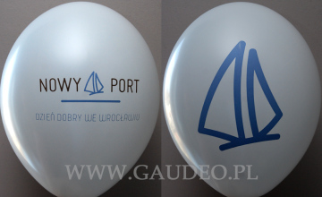 Balon z dwustronnym i dwukolorowym nadrukiem.