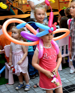 Balonowy motylek dla dziewczynki.