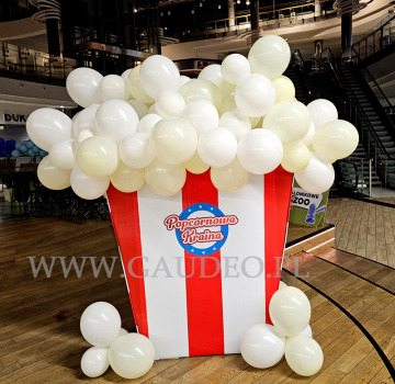 Balonowy popcorn na imprezę w Centrum Handlowym.