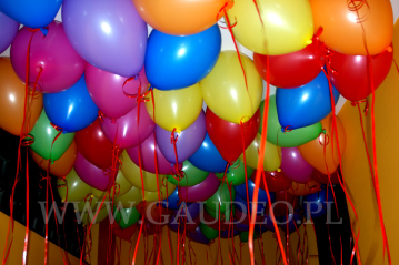 Balony z helem dla dzieci.